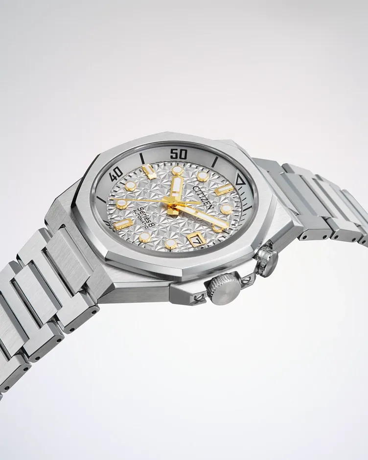 Series8 890 City Lights Silver-Tone Dial Stainless Steel Bracelet Series8 890 City Lights Silver-Tone Dial Stainless Steel Bracelet
